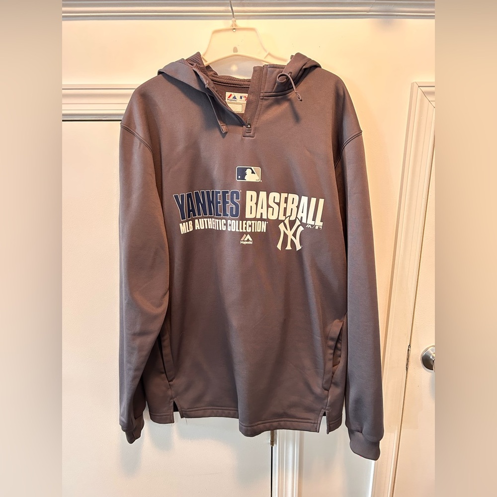 Majestic New York Yankees MLB Authentic Collection‎ Therma Hoodie Sweater Large